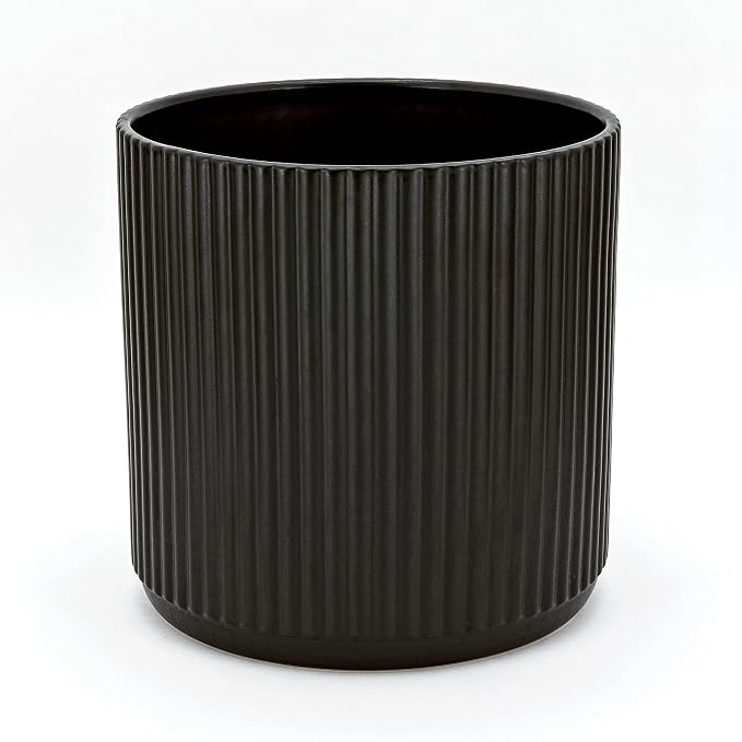 Amazon Basics Fluted Ceramic Round Planter by AmazonBasics