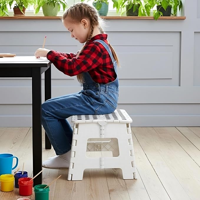 Utopia Home Folding Step Stool - Image 4
