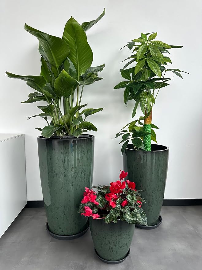 24, 11 Inch Large Plastic Planters - Image 7