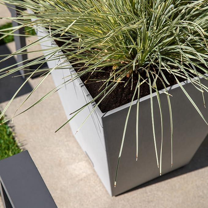 Veradek Pure Series Nobleton Plastic Planter - Image 8