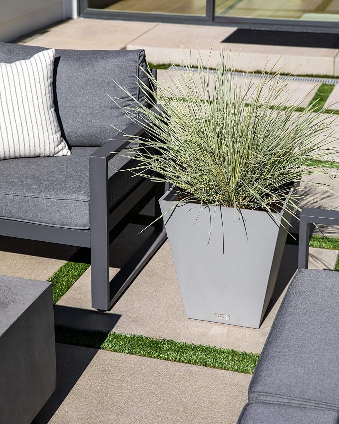 Veradek Pure Series Nobleton Plastic Planter - Image 5